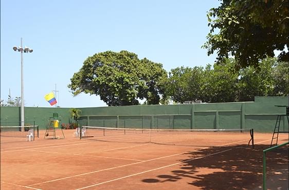 Espacios deportivos - Club Naval de Cartagena de Indias